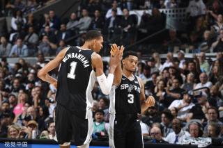 键时刻为队 键时刻为队