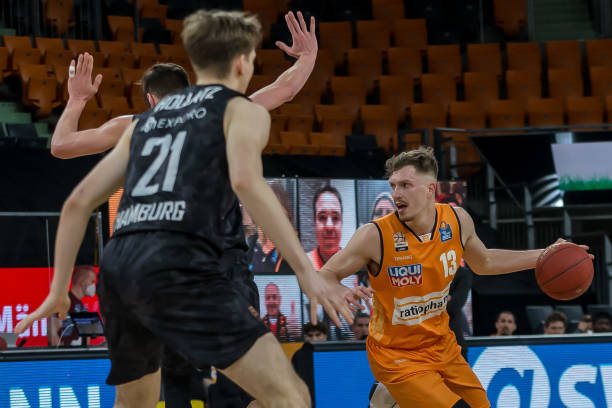 给予他更大 给予他更大